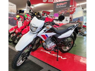 2025 Honda XR150L Base