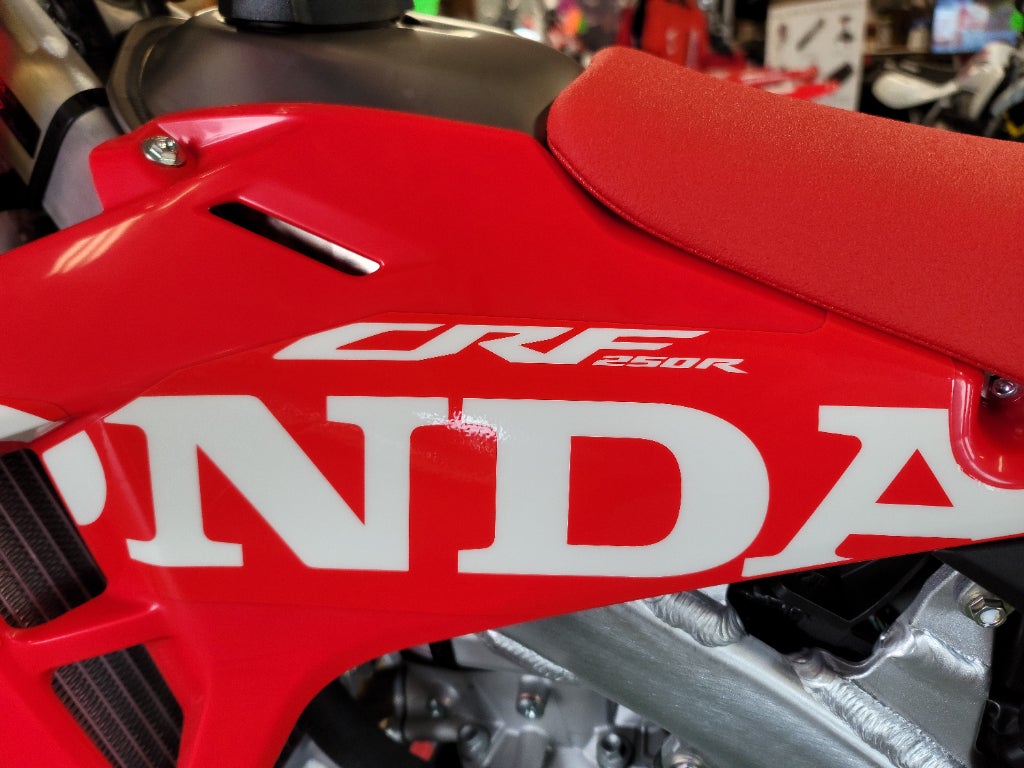2027 Honda CRF250R Base