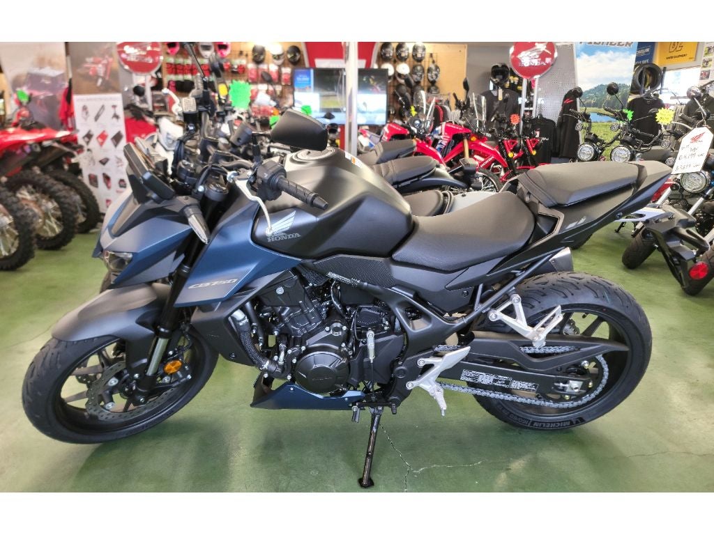 2026 Honda CB750 Hornet E-Clutch Base