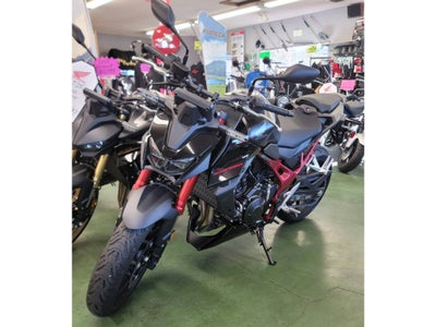 2026 Honda CB750 Hornet E-Clutch Base