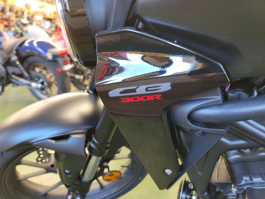 2026 Honda CB300R Base